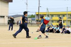 鬼ごっこ玉入れ