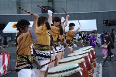 名寄太鼓保存会源響の太鼓に合わせおどる