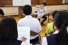 メモを取りながら説明を聞きました