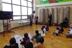 図書組合理事長高橋氏のあいさつ