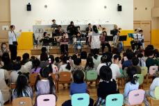 名寄吹奏楽団の演奏