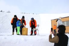 もちつき体験、ぱぱも記念に写真撮影