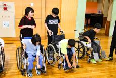 実際に体験する生徒