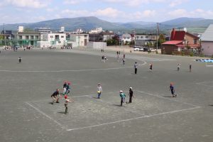 体をたくさん動かしています