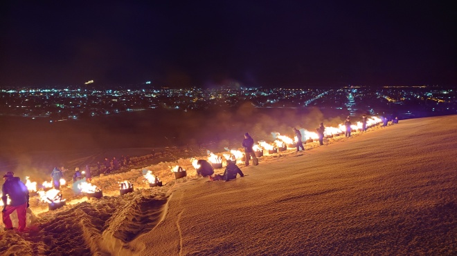 天文字を届ける人々