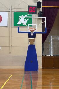 新しいバスケットゴール